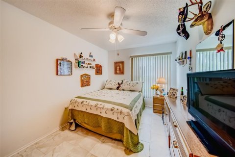 Copropriété à vendre à New Port Richey, Floride: 2 chambres, 76.64 m2 № 1201919 - photo 16