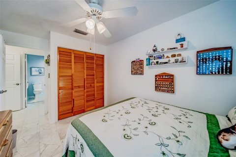 Copropriété à vendre à New Port Richey, Floride: 2 chambres, 76.64 m2 № 1201919 - photo 20