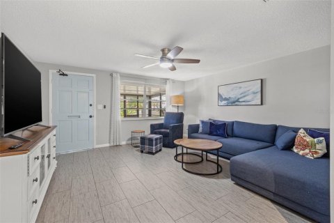 Casa en venta en Saint Petersburg, Florida, 3 dormitorios, 120.59 m2 № 1347073 - foto 4