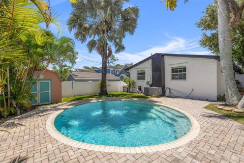 Casa en venta en Saint Petersburg, Florida, 3 dormitorios, 120.59 m2 № 1347073 - foto 24