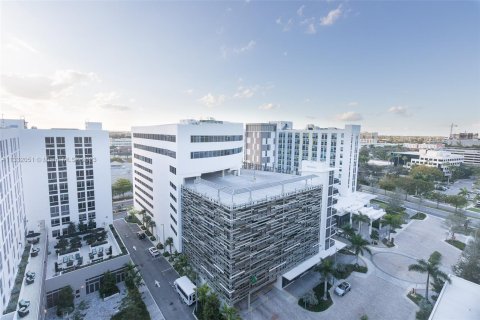 Condo in Aventura, Florida, 2 bedrooms  № 281271 - photo 22