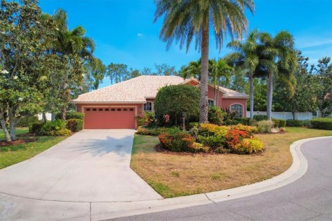 Villa ou maison à vendre à Sarasota, Floride: 4 chambres, 242.57 m2 № 1133233 - photo 1