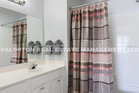 Condominio en venta en Kissimmee, Florida, 4 dormitorios, 136.57 m2 № 875263 - foto 11
