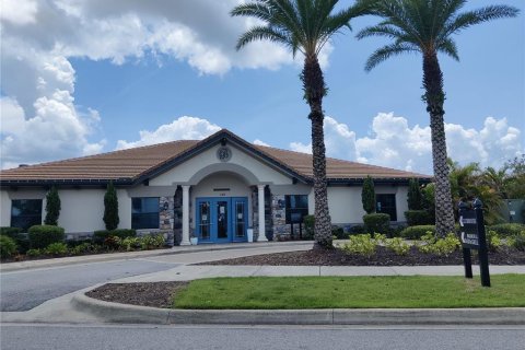 Villa ou maison à vendre à Haines City, Floride: 4 chambres, 235.69 m2 № 656862 - photo 30