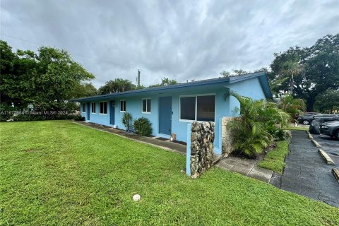 House in Fort Lauderdale, Florida 1 bedroom № 1395186 - photo 16