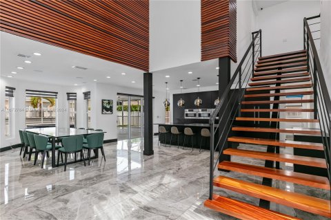 Casa en venta en Fort Lauderdale, Florida, 7 dormitorios № 1395236 - foto 10