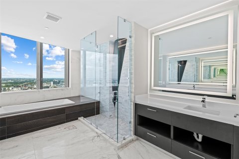 Copropriété à vendre à Miami, Floride: 4 chambres, 291.25 m2 № 1395188 - photo 16