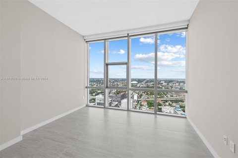 Copropriété à vendre à Miami, Floride: 4 chambres, 291.25 m2 № 1395188 - photo 25