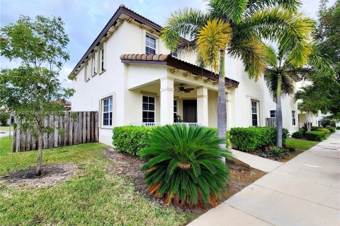 Villa ou maison à vendre à Homestead, Floride: 4 chambres, 210.24 m2 № 940621 - photo 2