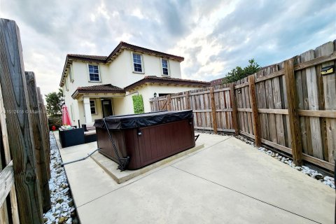 Villa ou maison à vendre à Homestead, Floride: 4 chambres, 210.24 m2 № 940621 - photo 18