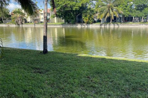 Touwnhouse à vendre à Lauderhill, Floride: 3 chambres, 195.09 m2 № 1291639 - photo 3