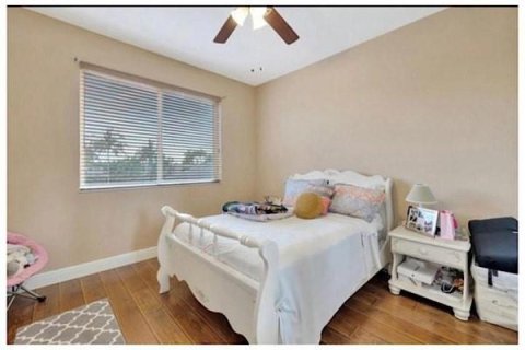 Casa en venta en Parkland, Florida, 6 dormitorios, 353.49 m2 № 760997 - foto 20