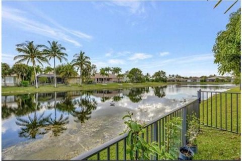 Villa ou maison à vendre à Parkland, Floride: 6 chambres, 353.49 m2 № 760997 - photo 3