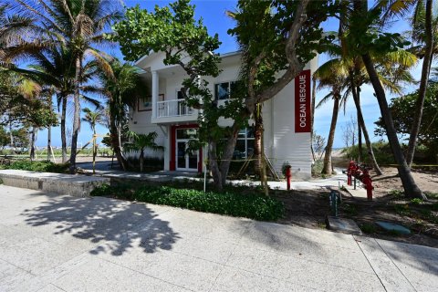 Touwnhouse à vendre à Pompano Beach, Floride: 3 chambres, 229.93 m2 № 760963 - photo 11