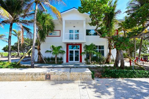 Touwnhouse à vendre à Pompano Beach, Floride: 3 chambres, 229.93 m2 № 760963 - photo 13