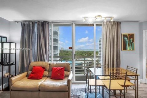 Condo in Fort Lauderdale, Florida, 1 bedroom  № 1306212 - photo 1