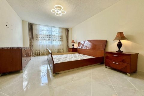 Copropriété à vendre à Sunny Isles Beach, Floride: 2 chambres, 100.98 m2 № 1306148 - photo 13