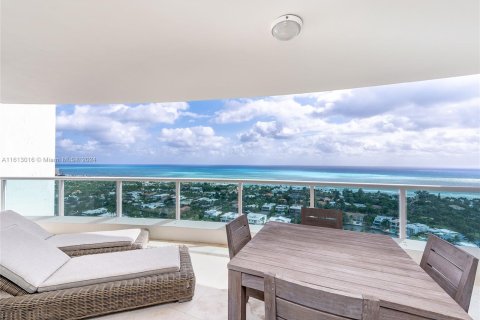 Condominio en venta en Aventura, Florida, 6 dormitorios, 553.51 m2 № 1238122 - foto 13