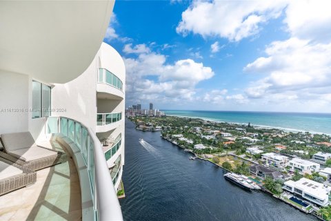 Condominio en venta en Aventura, Florida, 6 dormitorios, 553.51 m2 № 1238122 - foto 12