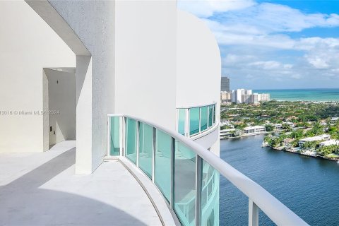 Copropriété à vendre à Aventura, Floride: 6 chambres, 553.51 m2 № 1238122 - photo 4