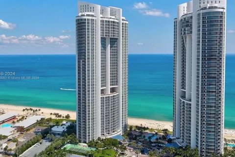 Condominio en venta en Sunny Isles Beach, Florida, 1 dormitorio, 81.85 m2 № 1238123 - foto 25