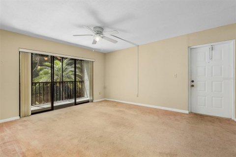 Condo in Fort Myers, Florida, 2 bedrooms  № 1105852 - photo 10