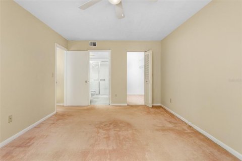Condo in Fort Myers, Florida, 2 bedrooms  № 1105852 - photo 21