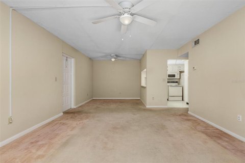 Condo in Fort Myers, Florida, 2 bedrooms  № 1105852 - photo 14