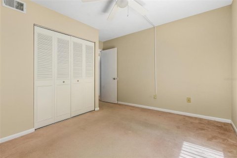 Condo in Fort Myers, Florida, 2 bedrooms  № 1105852 - photo 3
