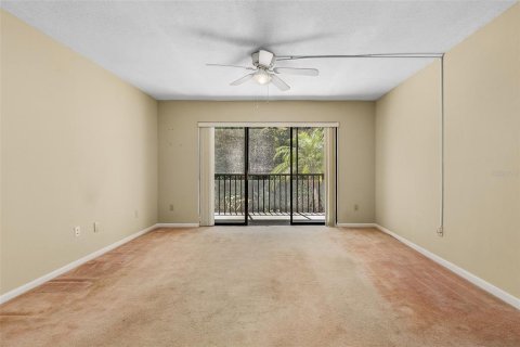 Condo in Fort Myers, Florida, 2 bedrooms  № 1105852 - photo 8