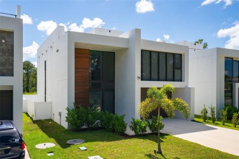 Casa en venta en Tampa, Florida, 3 dormitorios, 215.35 m2 № 1401826 - foto 1