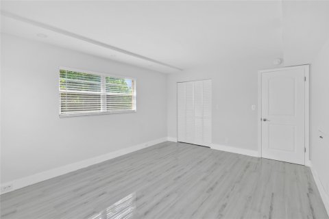 Copropriété à vendre à Coconut Creek, Floride: 2 chambres, 109.44 m2 № 1225648 - photo 9