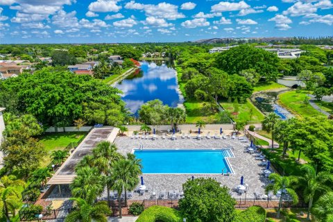 Copropriété à vendre à Coconut Creek, Floride: 2 chambres, 109.44 m2 № 1225648 - photo 11