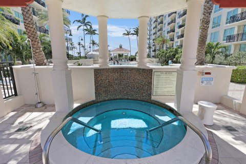 Copropriété à vendre à Fort Lauderdale, Floride: 2 chambres, 120.59 m2 № 1188707 - photo 10