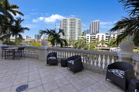 Copropriété à vendre à Fort Lauderdale, Floride: 2 chambres, 120.59 m2 № 1188707 - photo 19