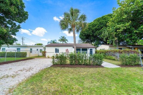 Villa ou maison à vendre à Fort Lauderdale, Floride: 3 chambres, 127.28 m2 № 1188710 - photo 1