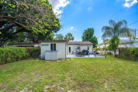 House in Fort Lauderdale, Florida 3 bedrooms, 127.28 sq.m. № 1188710 - photo 8