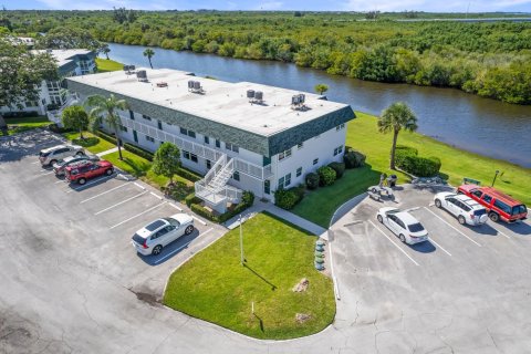 Copropriété à vendre à Vero Beach, Floride: 2 chambres, 92.9 m2 № 1188716 - photo 7