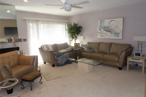 Adosado en venta en Tampa, Florida, 3 dormitorios, 171.22 m2 № 1342332 - foto 5