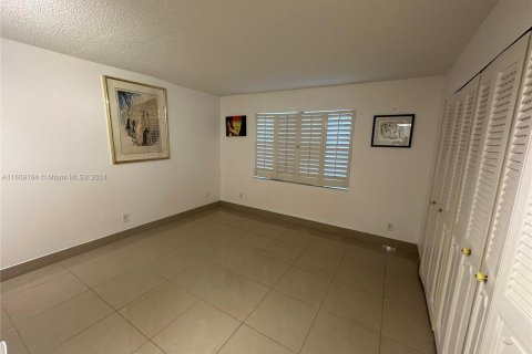 Copropriété à vendre à Sunrise, Floride: 2 chambres, 95.22 m2 № 1232184 - photo 24