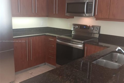 Condominio en venta en Miami, Florida, 2 dormitorios, 123.56 m2 № 1380408 - foto 4