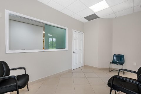 Commercial property in Coral Springs, Florida № 1007358 - photo 26