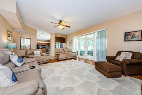 House in Trinity, Florida 4 bedrooms, 303.79 sq.m. № 1361842 - photo 24