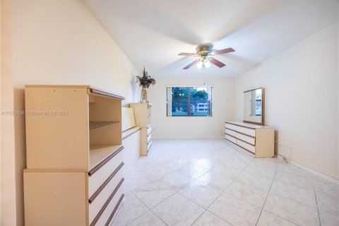 Copropriété à vendre à Sunrise, Floride: 2 chambres, 116.13 m2 № 1295014 - photo 9