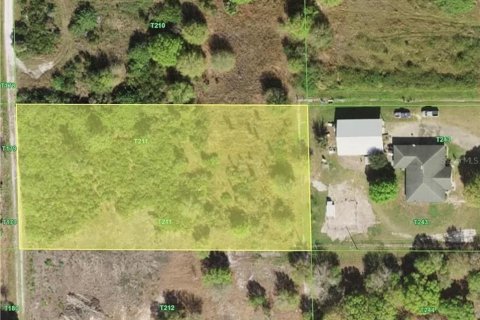 Terreno en venta en Punta Gorda, Florida № 826653 - foto 1