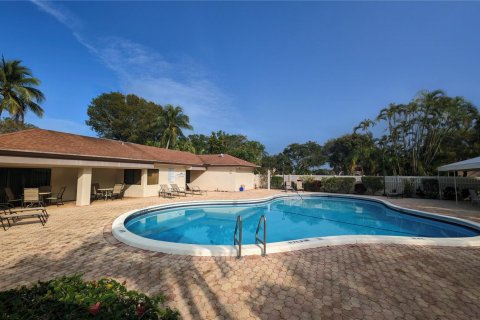 Copropriété à vendre à Coconut Creek, Floride: 2 chambres, 90.86 m2 № 948020 - photo 14