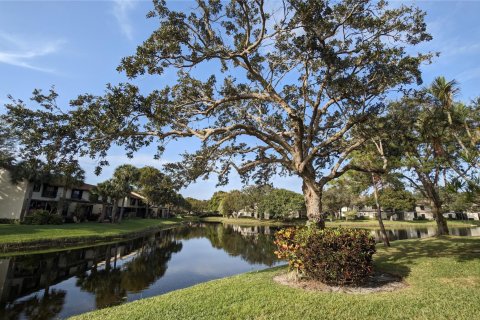 Copropriété à vendre à Coconut Creek, Floride: 2 chambres, 90.86 m2 № 948020 - photo 4