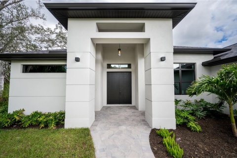 Villa ou maison à vendre à North Port, Floride: 4 chambres, 186.55 m2 № 1194908 - photo 6