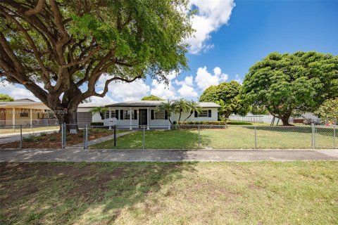 Villa ou maison à vendre à Homestead, Floride: 3 chambres, 132.94 m2 № 1352071 - photo 1