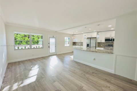 Copropriété à vendre à Boca Raton, Floride: 2 chambres, 83.24 m2 № 1358502 - photo 8